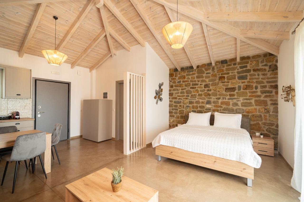 Lithos Suites Finikounta Exterior foto