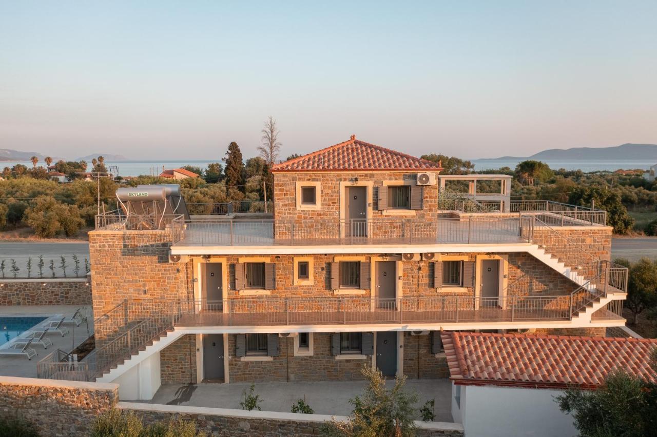 Lithos Suites Finikounta Exterior foto